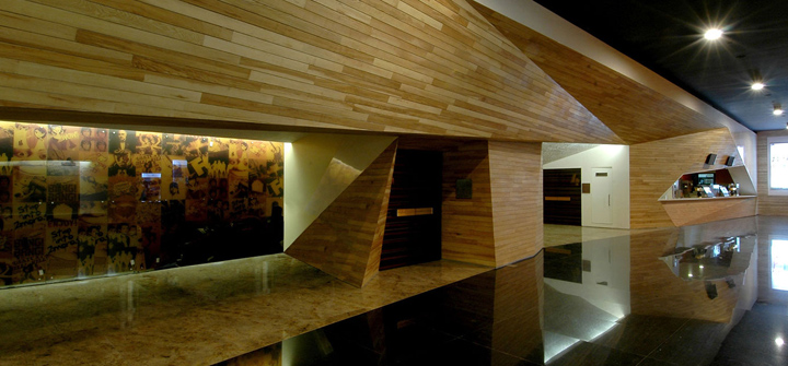 fun-cinema-by-arris-architects-5