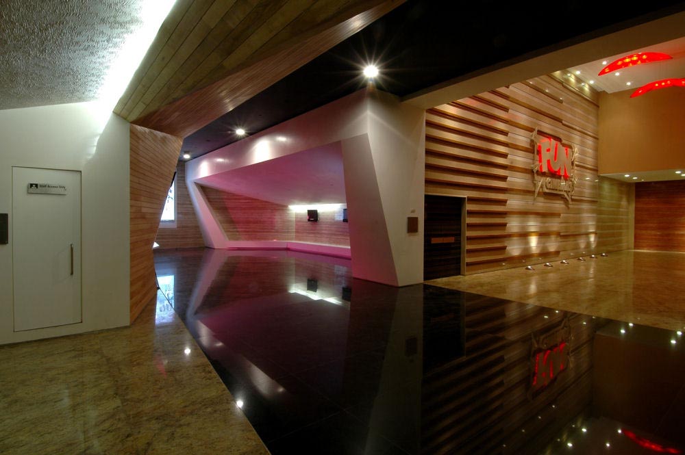 fun-cinema-by-arris-architects-6