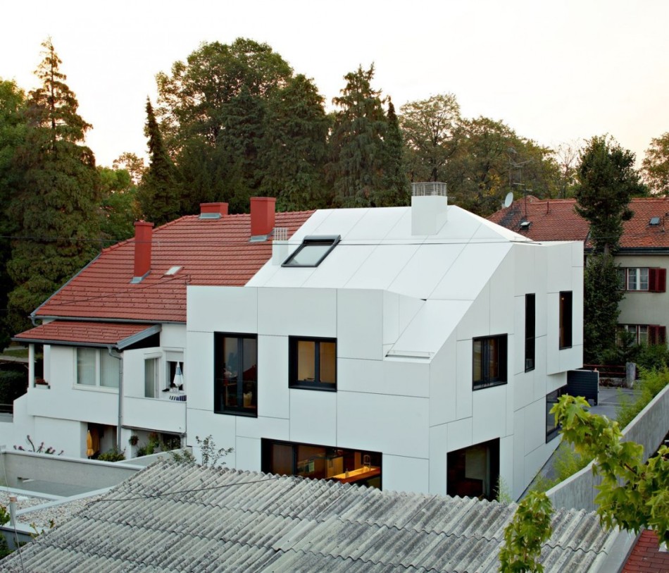 house-with-an-unusual-design-1