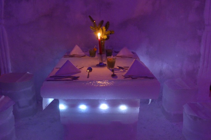 ice-hotel-19