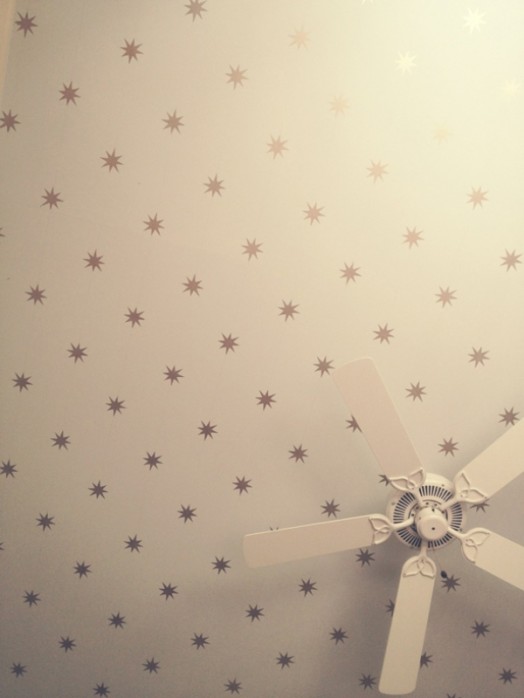 idea-for-kids-room-ceiling-decor-3