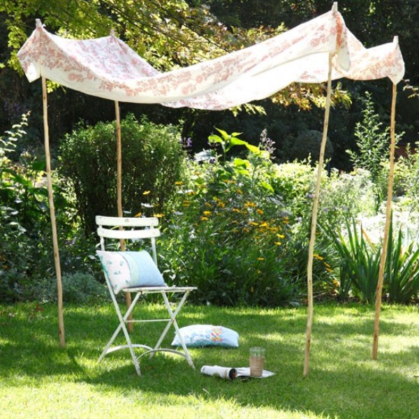 ideas-of-fabric-decor-in-garden-35