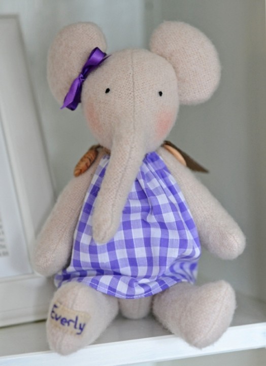 lilac-nursery-for-a-baby-girl-10