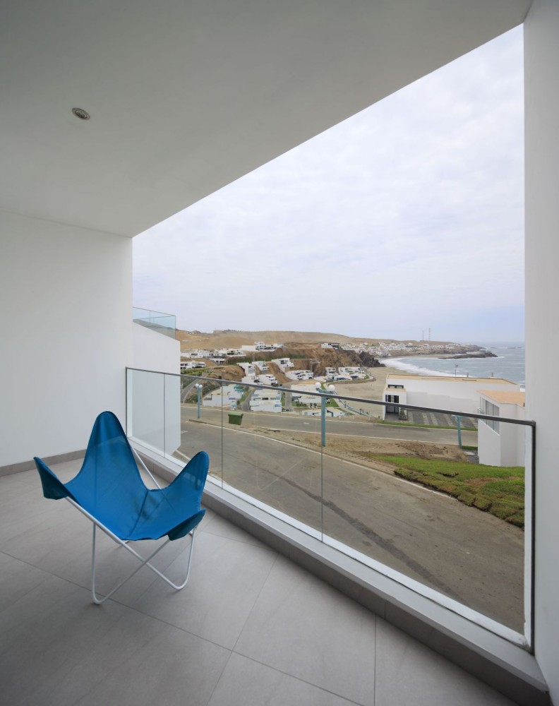 modern-house-with-volumes-16