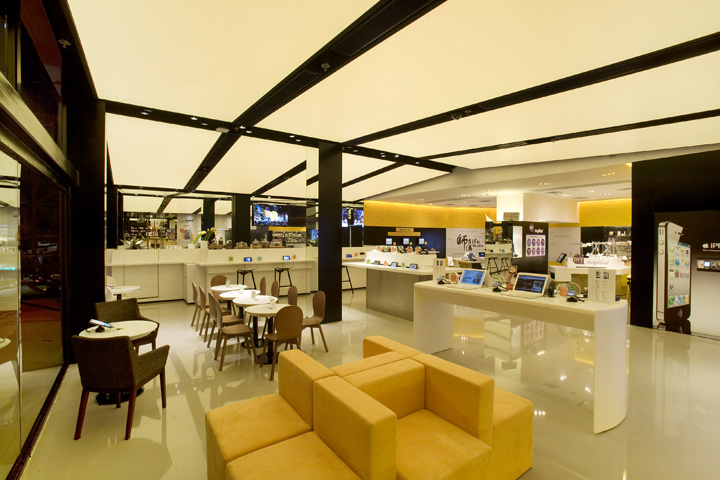 one2free-megastore-10