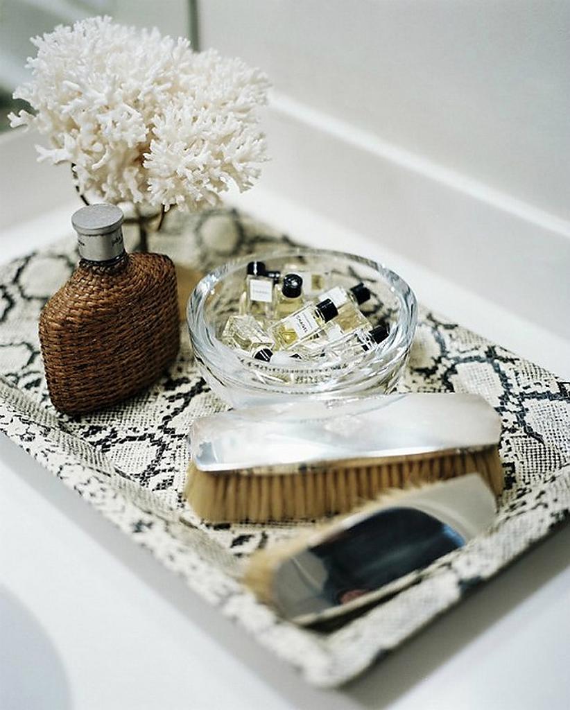 practical-bathroom-organization-ideas-12