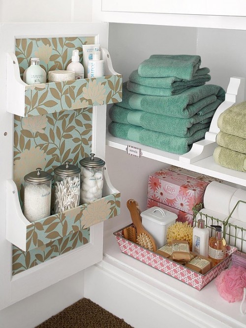 practical-bathroom-organization-ideas-25