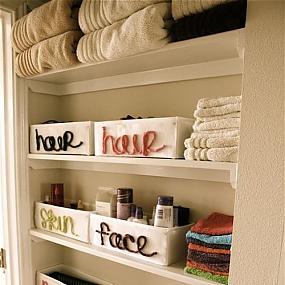 practical-bathroom-organization-ideas-32