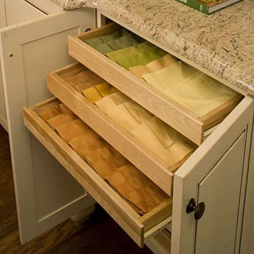 practical-kitchen-drawer-organization-ideas-38