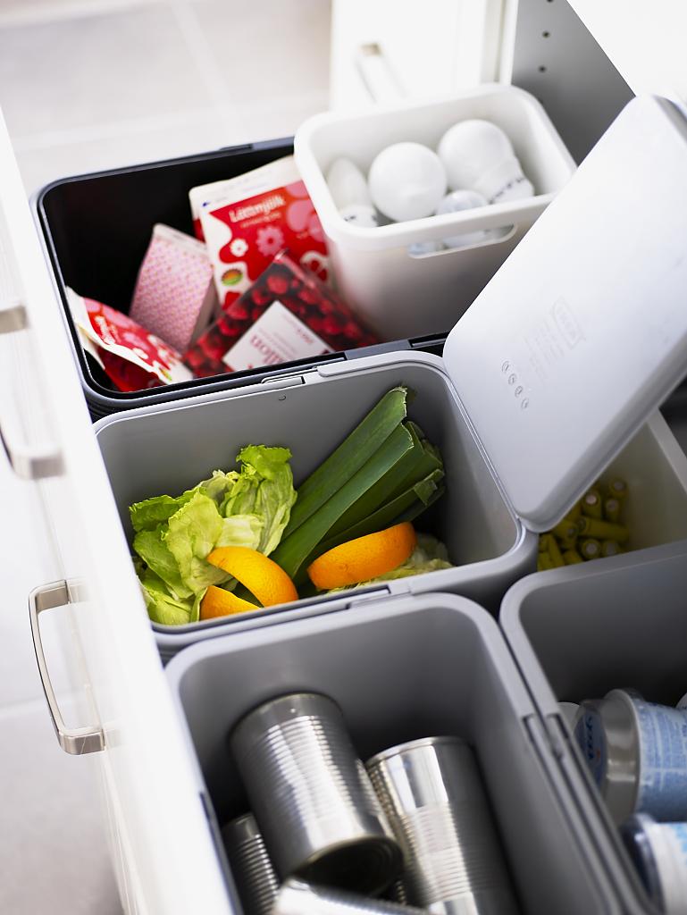 practical-kitchen-drawer-organization-ideas-52