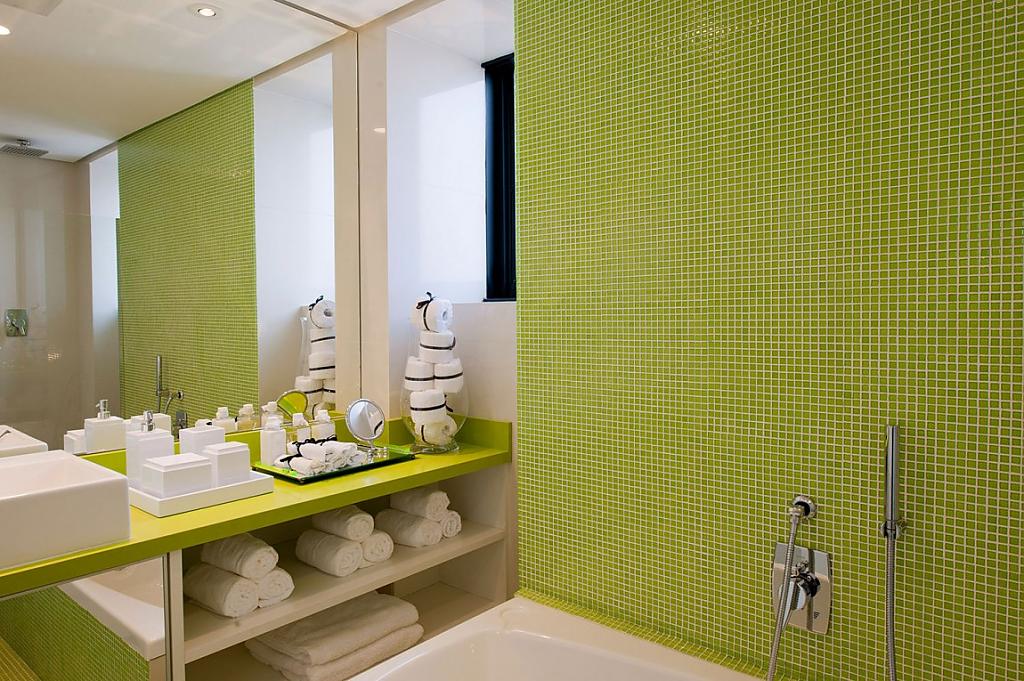 stylish-apartment-by-brunete-fraccaroli-13