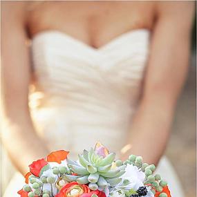 succulent-wedding-bouquet
