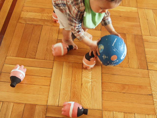 sumo-wrestler-plastic-bottle-bowling-pins-6