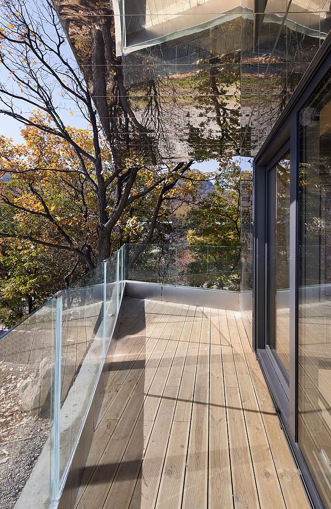 the-curving-house-13