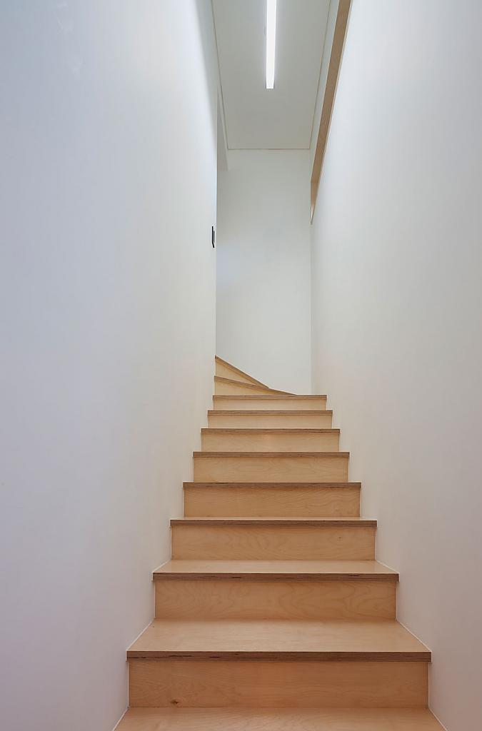 the-curving-house-22