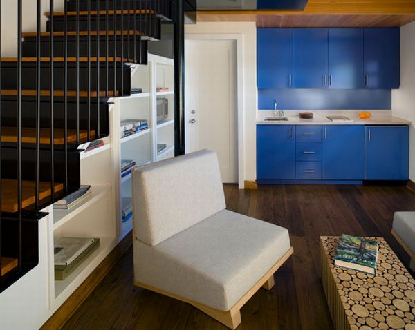 under-stairs-storage-space-and-shelf-ideas-29