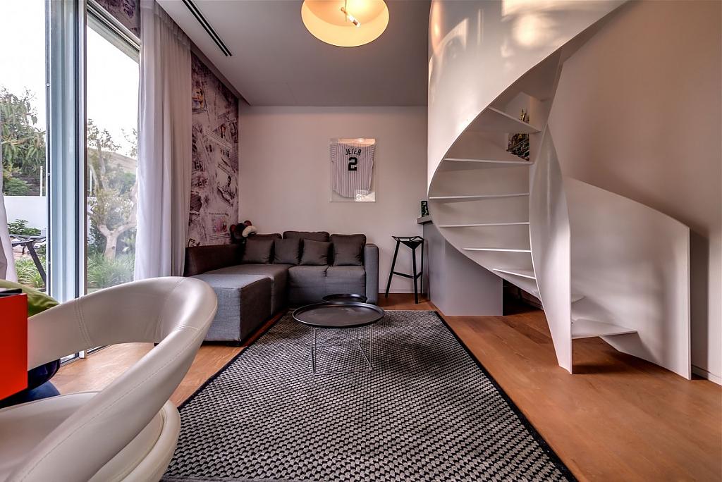 unique-contemporary-villa-9
