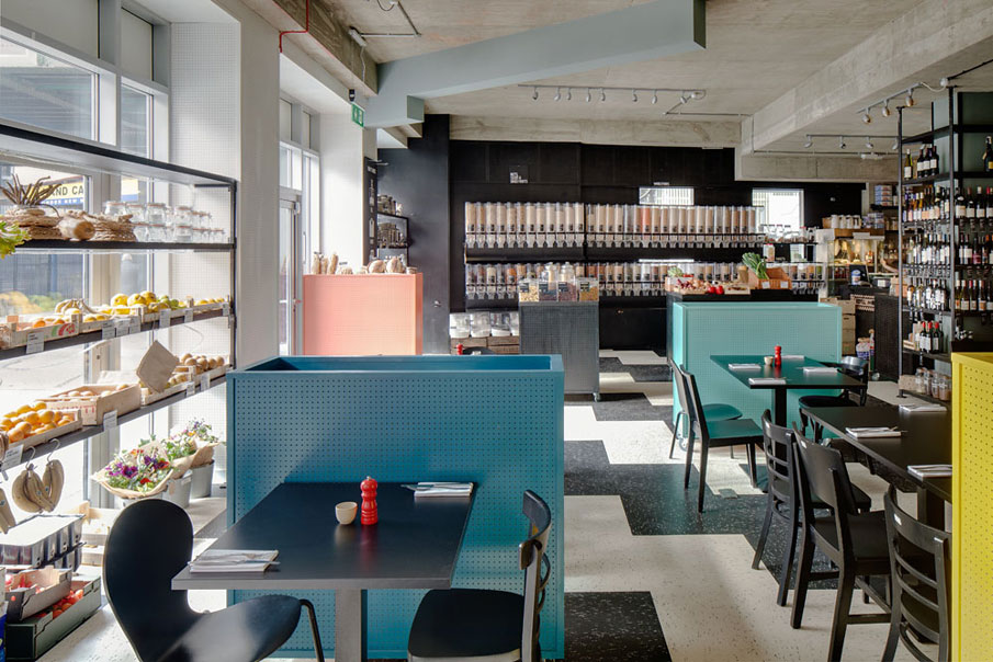 unpackaged-grocery-and-cafe-2