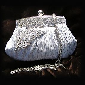 vintage-bridal-purses-10