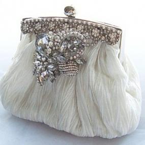 vintage-bridal-purses-39