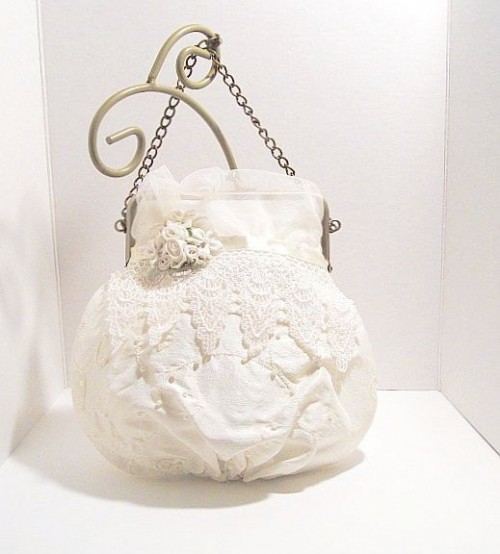 vintage-bridal-purses-51