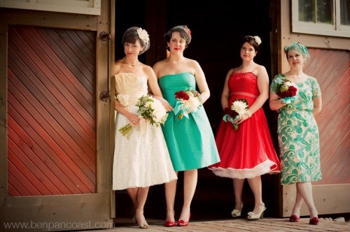 vintage-bridesmaids-dresses-27