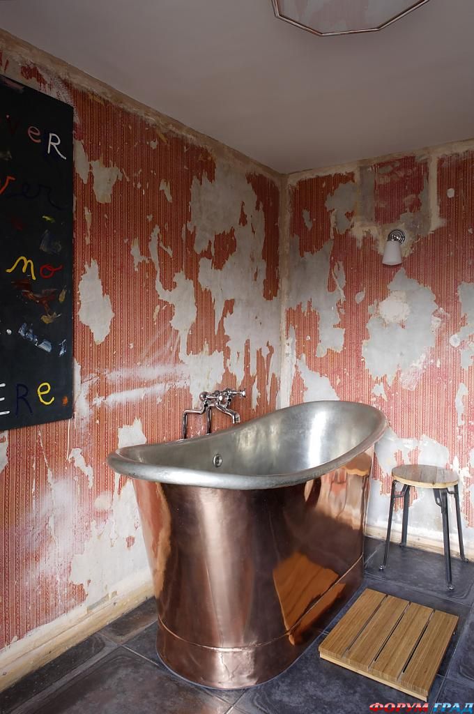 Ванная комната в одном из номеров отеля Rough Luxe