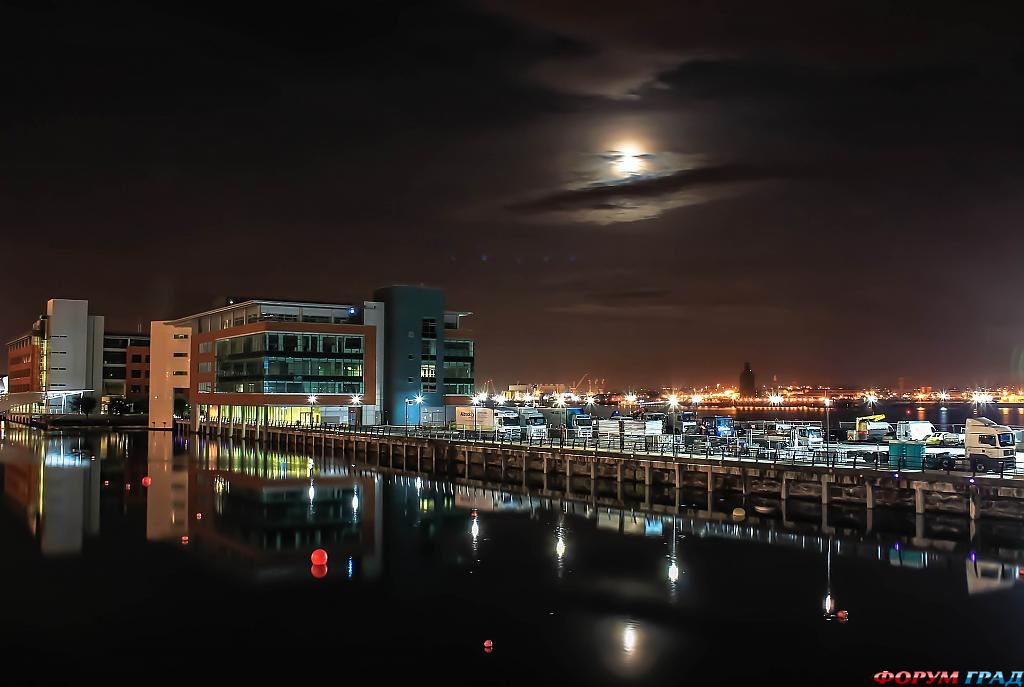 moon-and-reflections-282