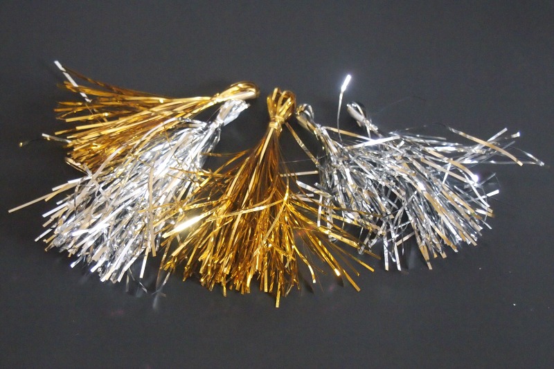 metallic-tinsel-tassel-02