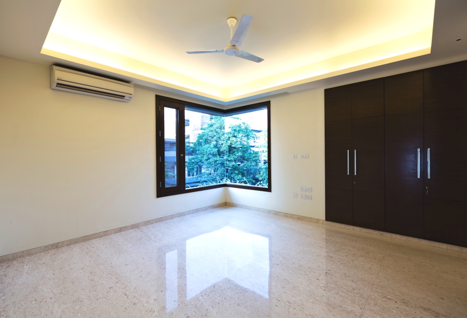contemporary-interior-design-new-delhi-property-02