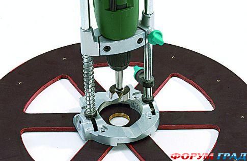 Декоративаня садовая мельница