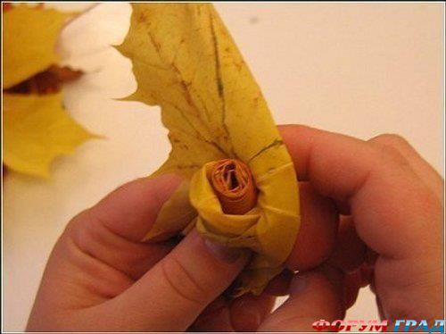 Букет из осоенних листьев