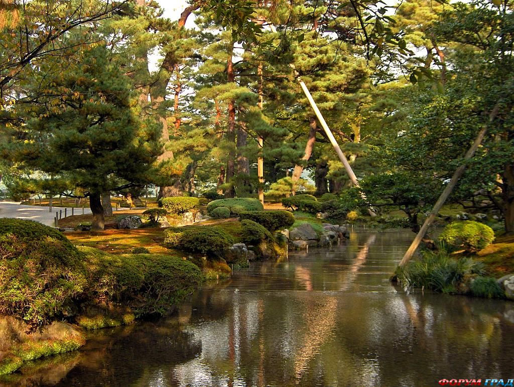 Сад Kenroku-en