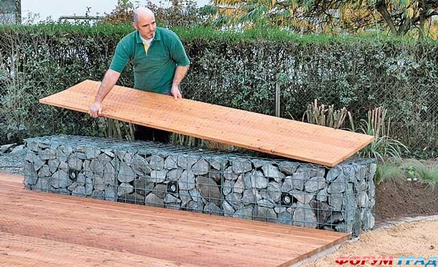 Скамейка из бутового камня