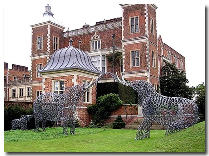 Садовые фигуры из подков