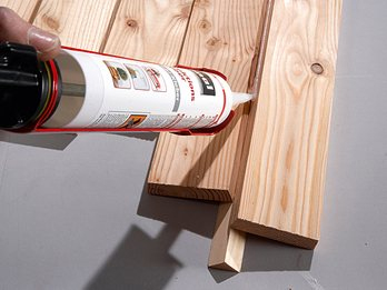 Садовый стал из досок