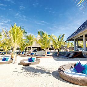 beach-bars-c-beach-club-at-domaine-de-bel-ombre-mauritius-02