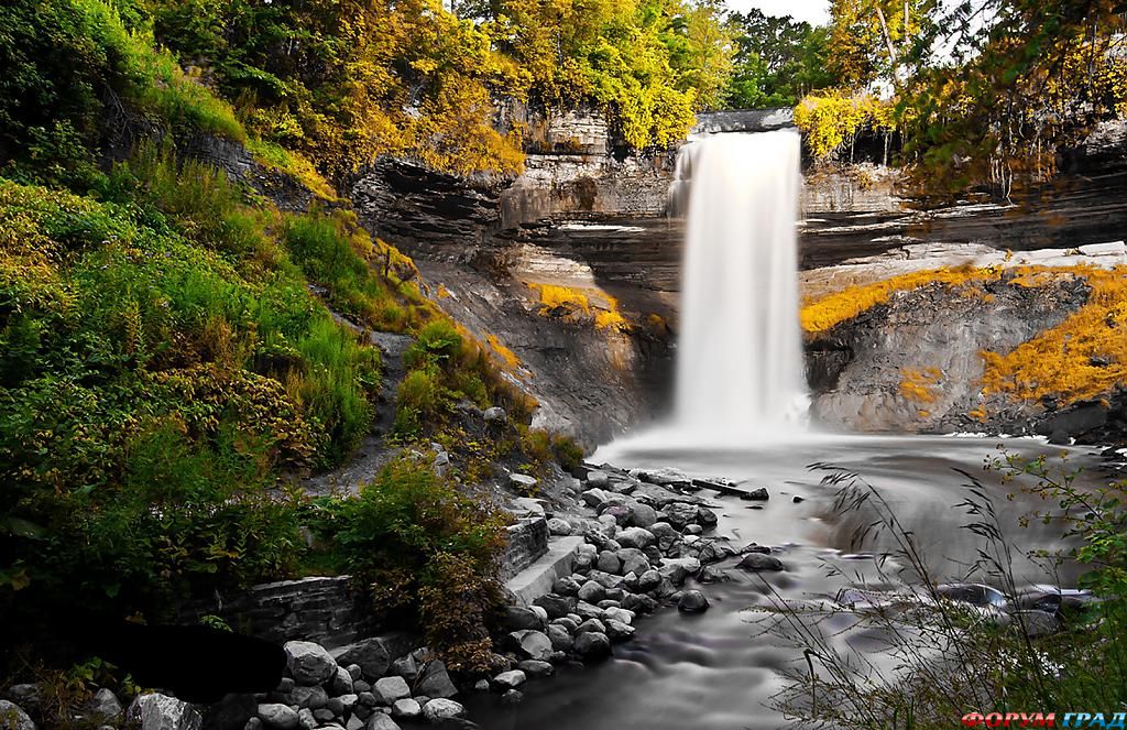 colours-of-spring-at-minnehaha-state-park-124