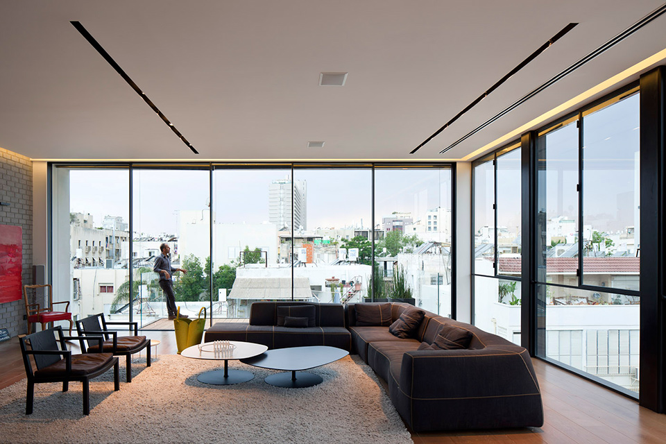 Addition To A New Home In Tel Aviv