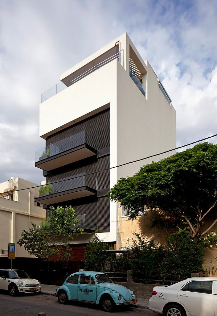 Addition To A New Home In Tel Aviv