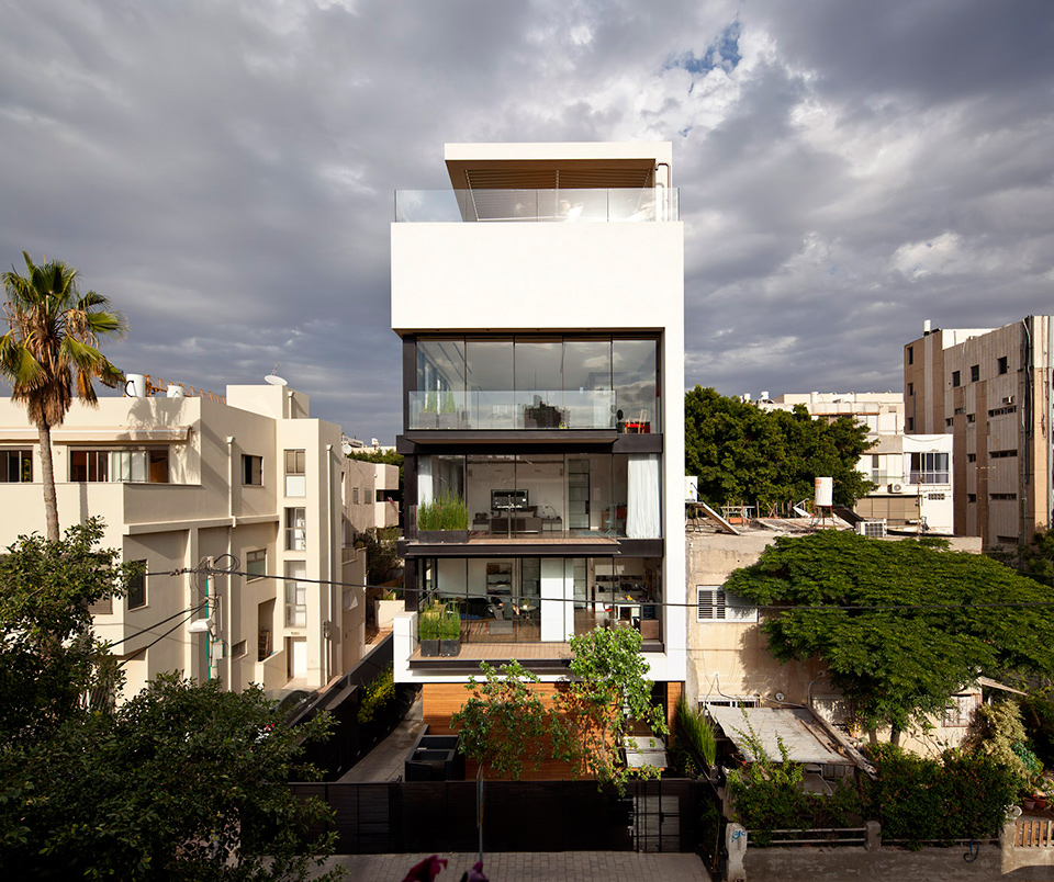 Addition To A New Home In Tel Aviv