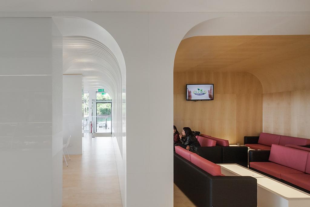 BAKERY in Porto by Paulo Merlini Architecture