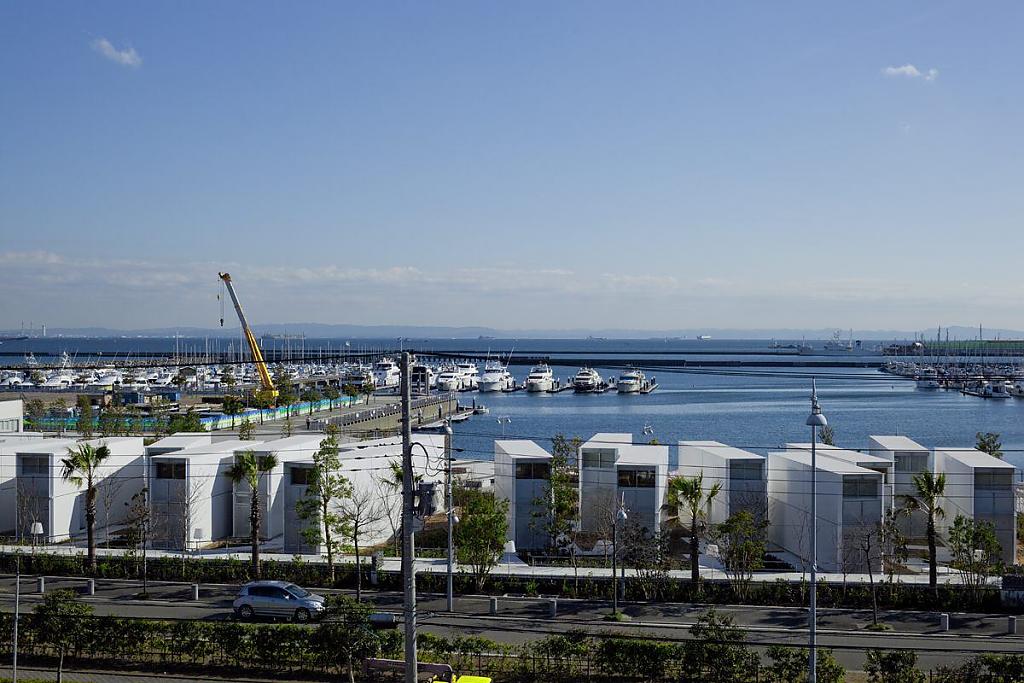 Bayside Marina Hotel