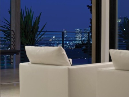 Bird Street apartment: Exceptional and luxurious residence in Los Angeles