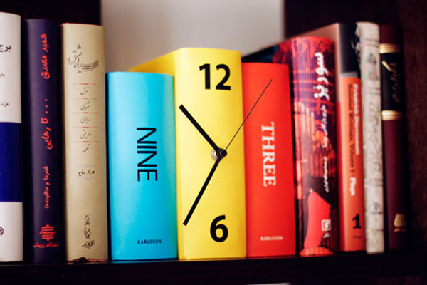 Book Clock