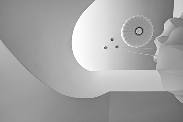 Modern Brighton Escape Exudes Tranquility  Has Artistic Exuberance