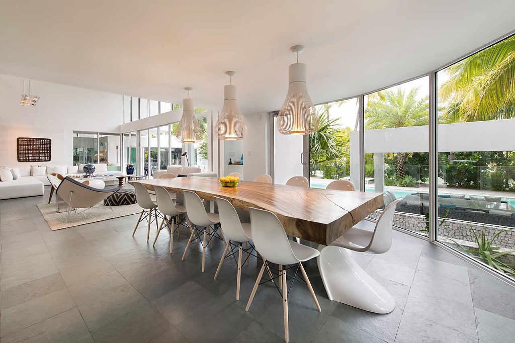 Breezy Home In Key Biscayne