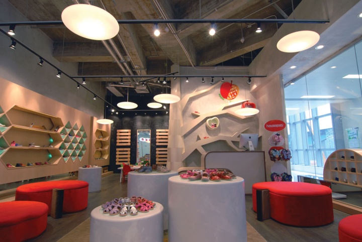 children-shoe boutique