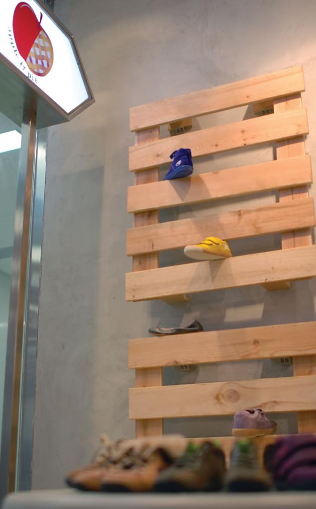 children-shoe boutique