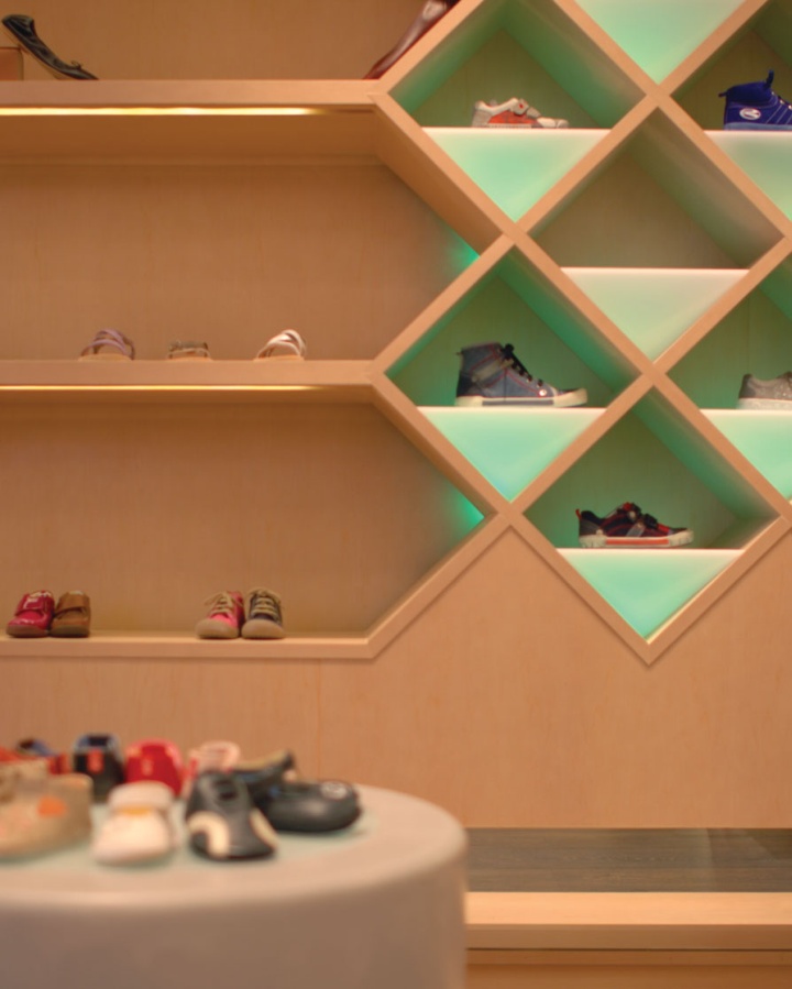 children-shoe boutique